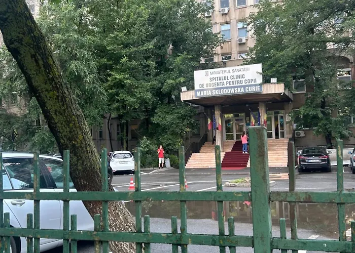 Brancoveanu's Cozy Corner Apartment *